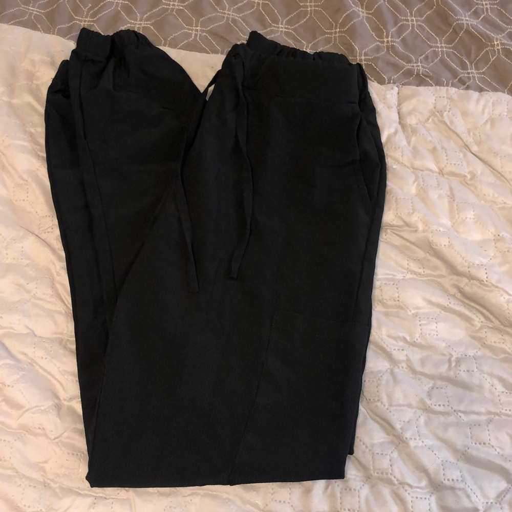 Black jogger scrub pants